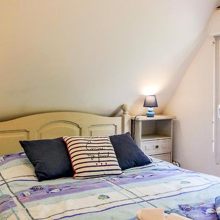 Awesome Apartment In Vasteville With Kitchenette Экстерьер фото